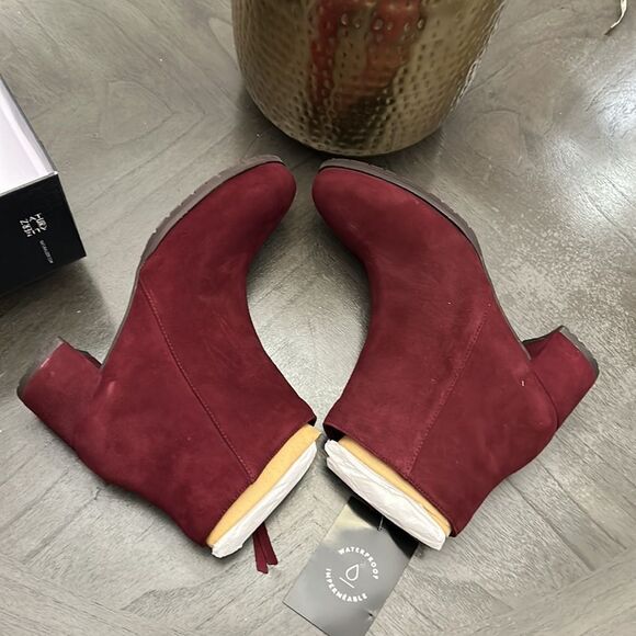 Naturalizer Bay Waterproof Bootie in Cabernet Sauvignon Suede (Wide) - Picture 6 of 13